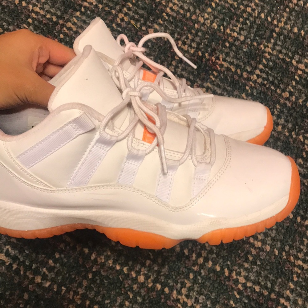 Jordan Retro Citrus 11s Size Boys 5.5y
